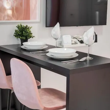 Cute With Ac * 부다페스트